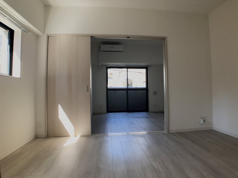 プレミアータ ルーチェ リビング