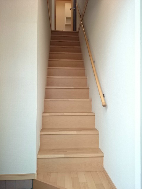 リマーレ山科 玄関