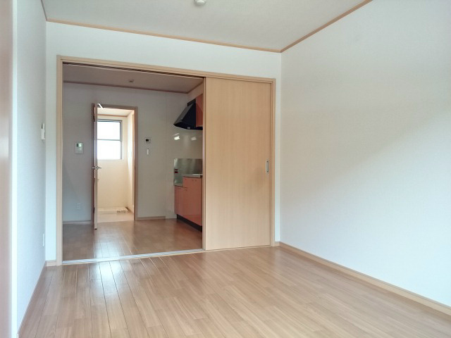 リマーレ山科 リビング