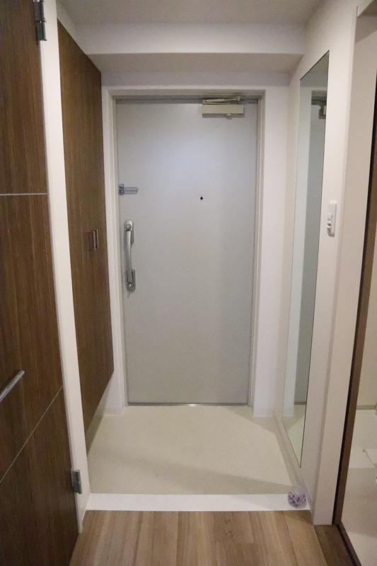 Parvis Flora Tsurumi 玄関