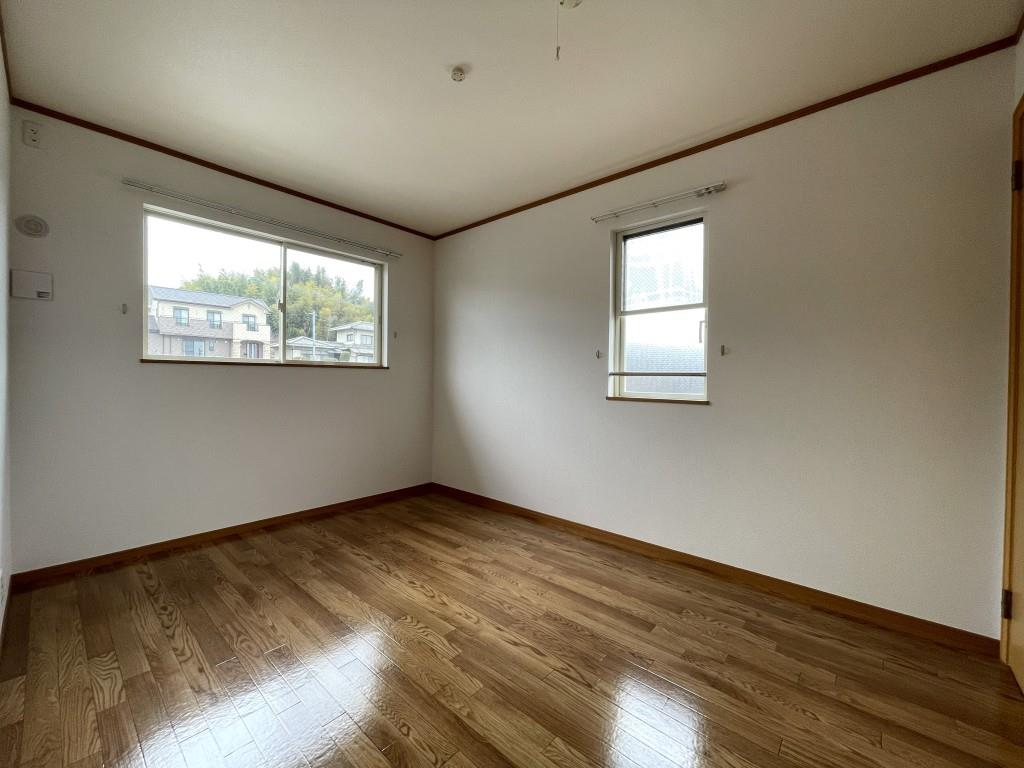 エムズプラザ ベッドルーム