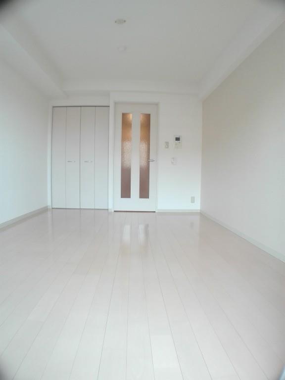 ラフィネ所沢 リビング