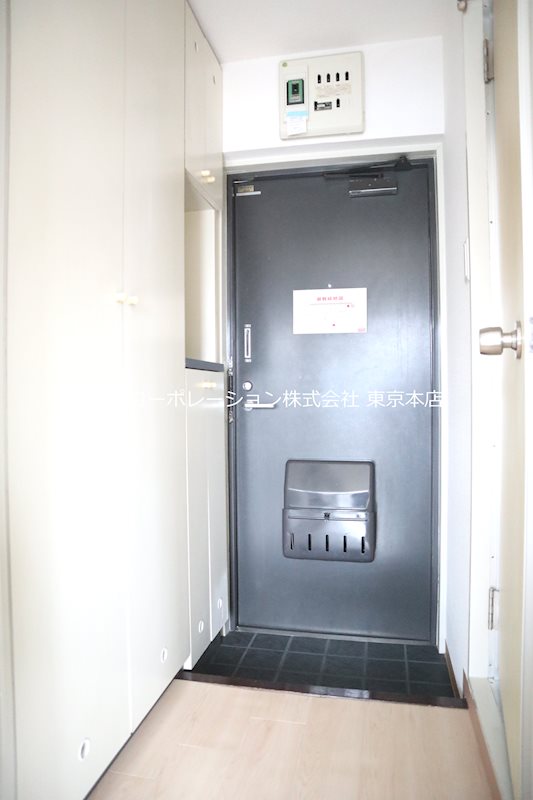 リラッサ柴又 玄関