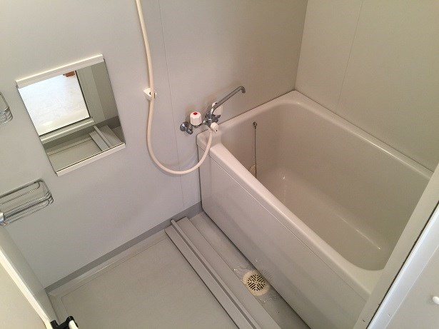 サライ 風呂画像