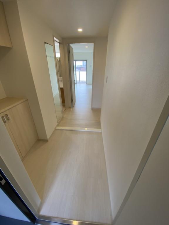 エス・メゾンE棟 玄関