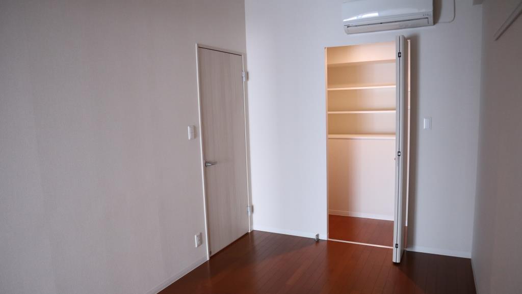 モンテジョア ベッドルーム