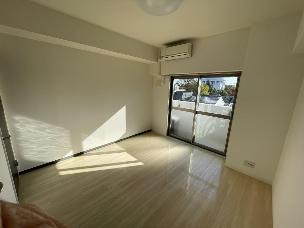 モン ヨイーエ ベッドルーム