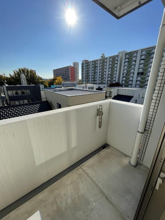 モン ヨイーエ ベランダ