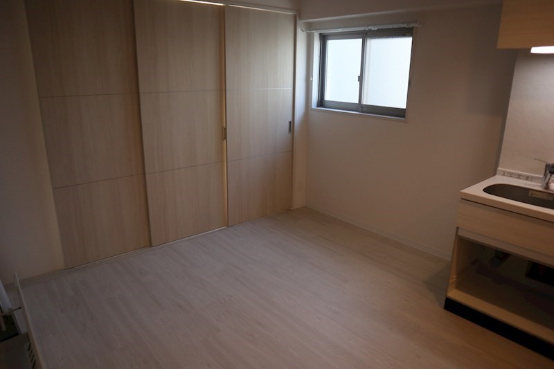 ストーム リビング