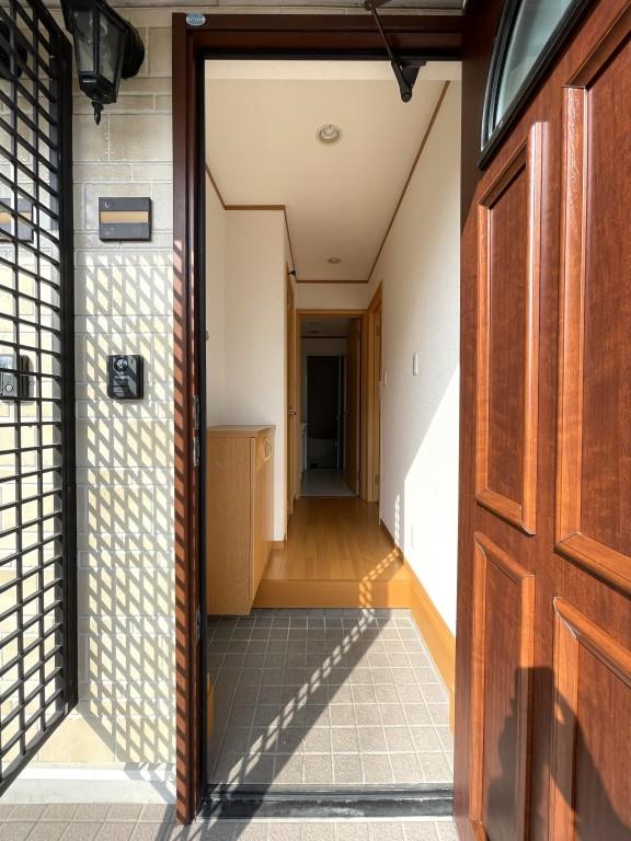 ポムダムール 玄関