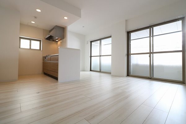 コンフォールパレ新町二条 リビング