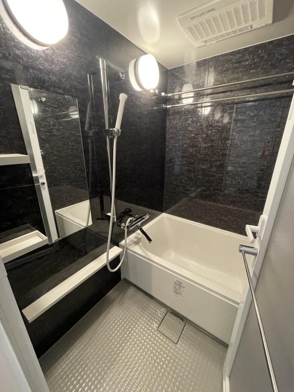 ブリリアントジュネス本町 風呂画像