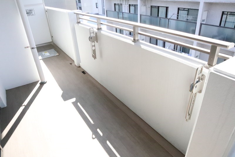 セレーナ コンフォルト天神橋 ベランダ