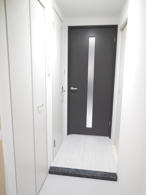 プログレッセ新大阪 玄関