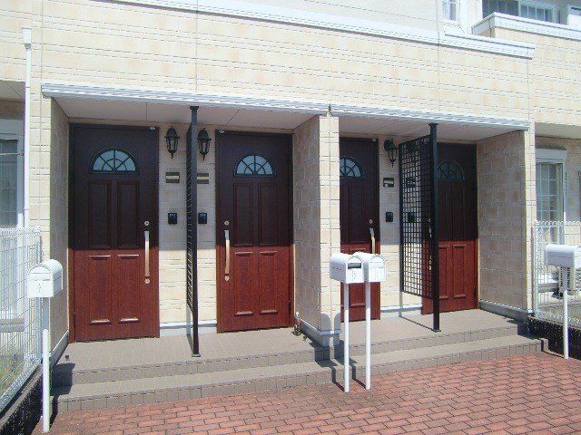 ポムダムール 玄関