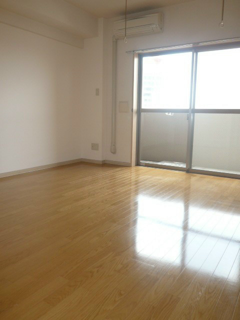 エムズレジデンス リビング