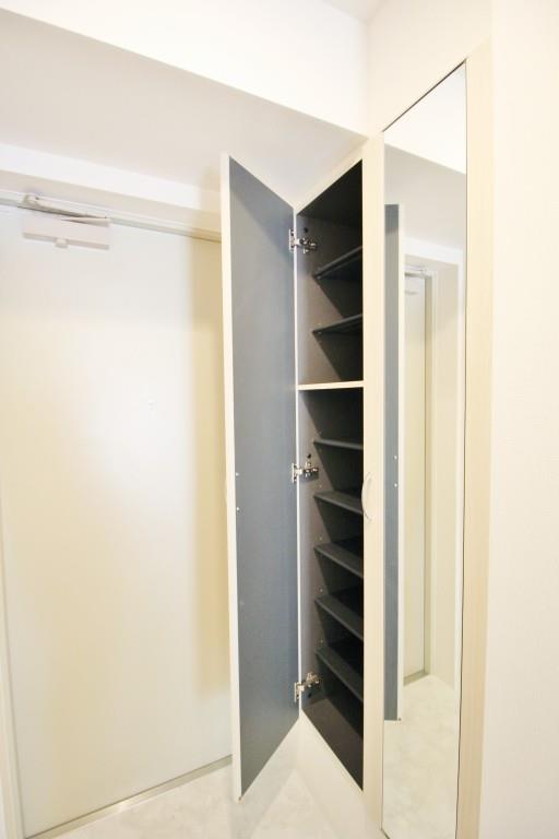 トゥルーハーモニー 玄関