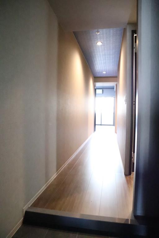 エヌレジデンス新今宮 玄関