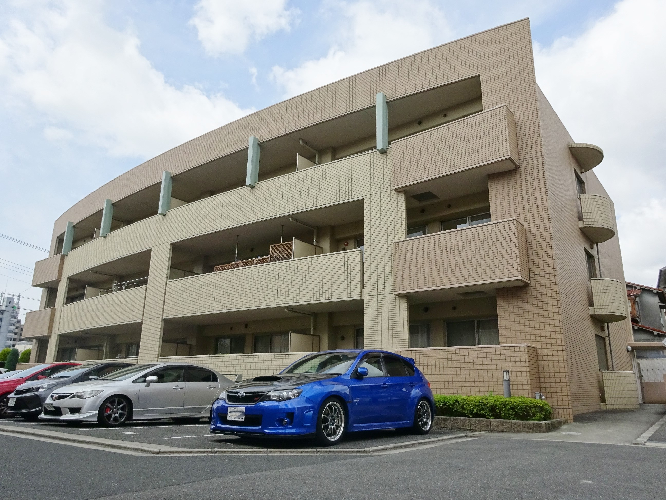 ファミーユ千里丘 102号室 外観