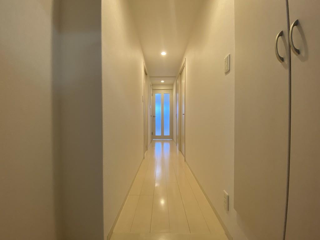 グランシャリオ江坂 玄関