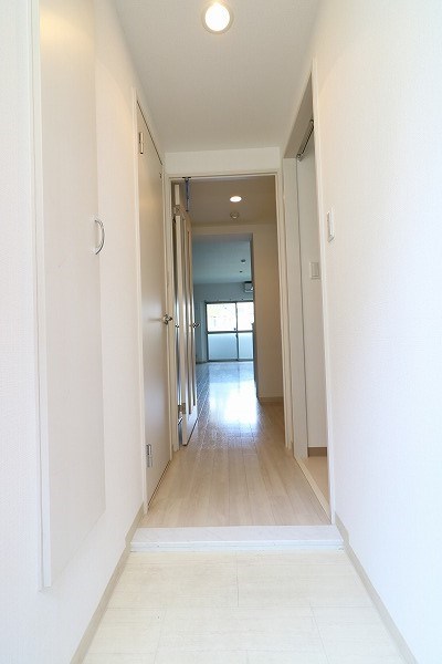 ルミナス都 玄関