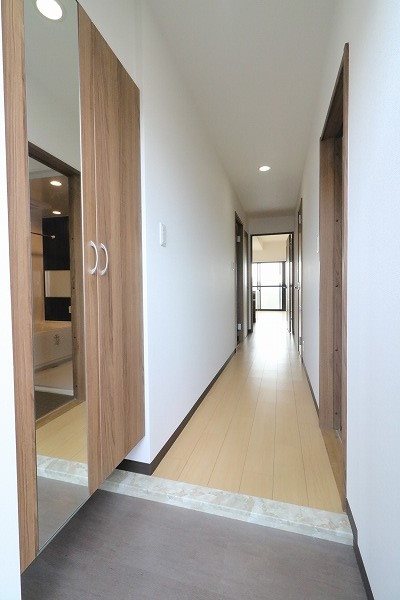 プルミエール朱雀 玄関