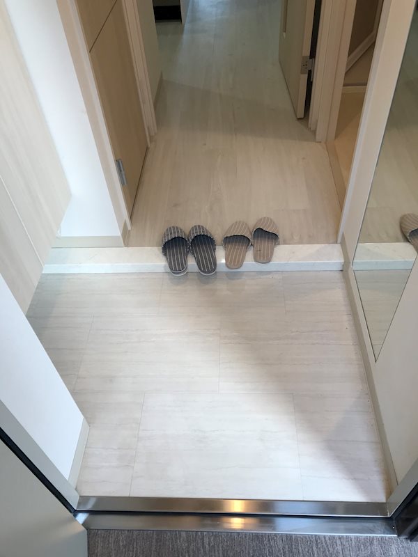 Cherir六甲道(シェリールロッコウミチ) 玄関