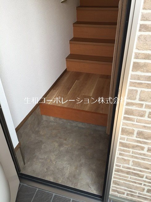 ジョイフル新宮 玄関