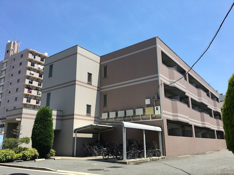 パインクレスト 107号室 外観