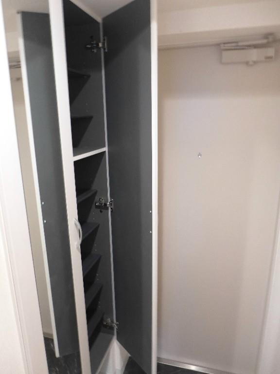 オンズマリーナ 玄関