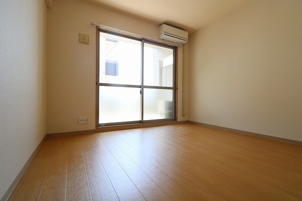 サントゥールくいな橋 リビング