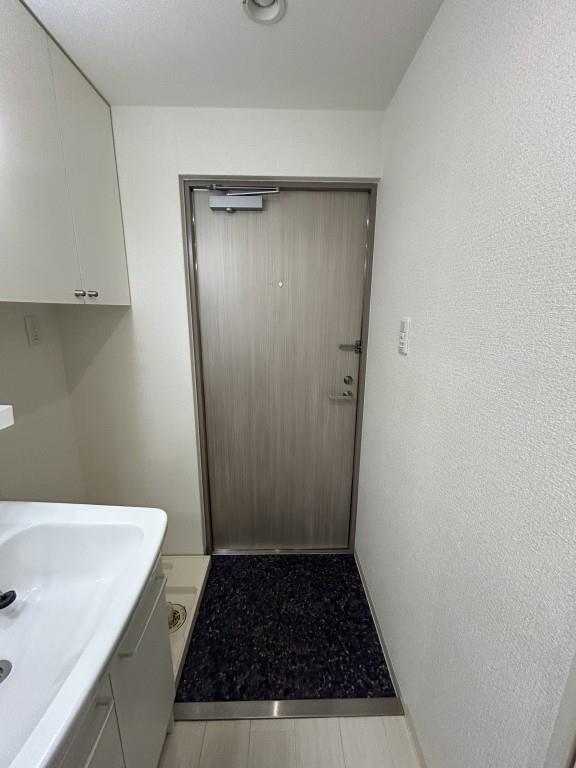 ブリリアントコート農人橋 玄関