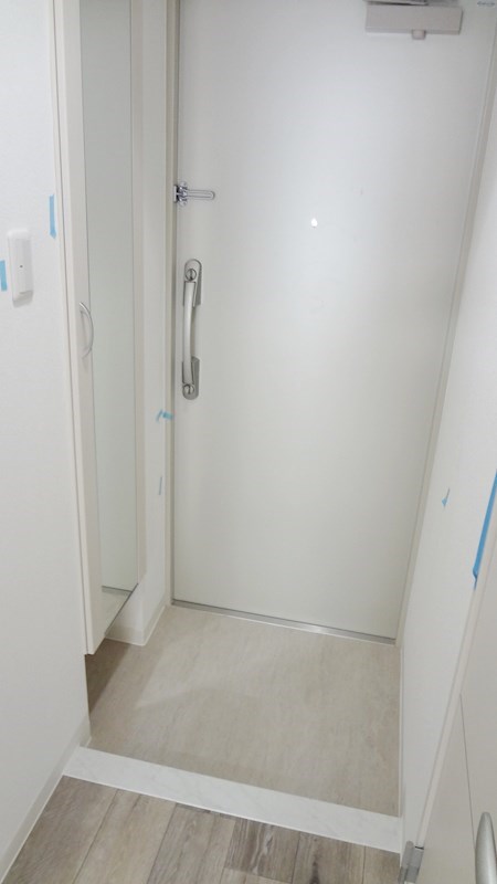 ル・ソレイユ 玄関