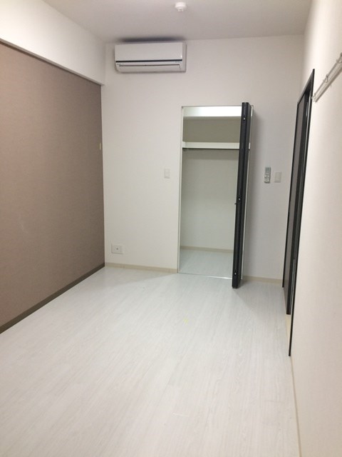 エル･イソベ三宮 ベッドルーム