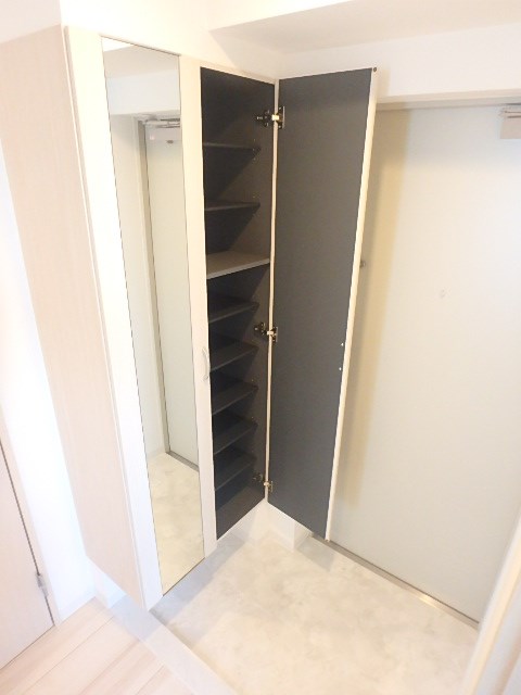 フォルトゥーナ元本郷 玄関