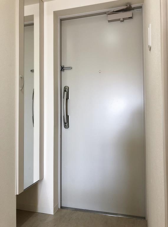 モン ヨイーエ 玄関