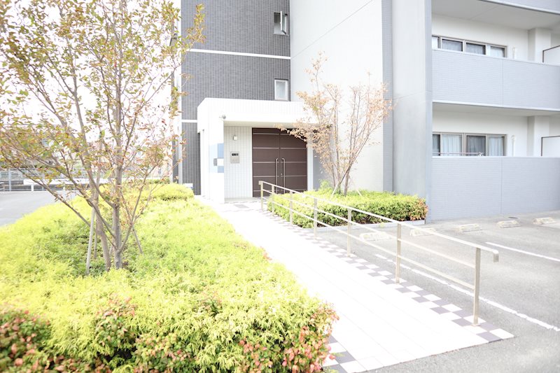 ラディスター 玄関