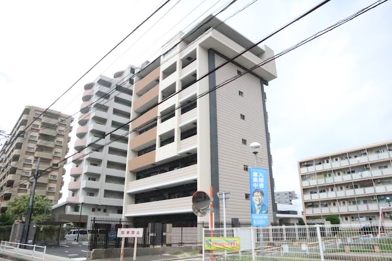 アーヴェンス吉塚 外観写真