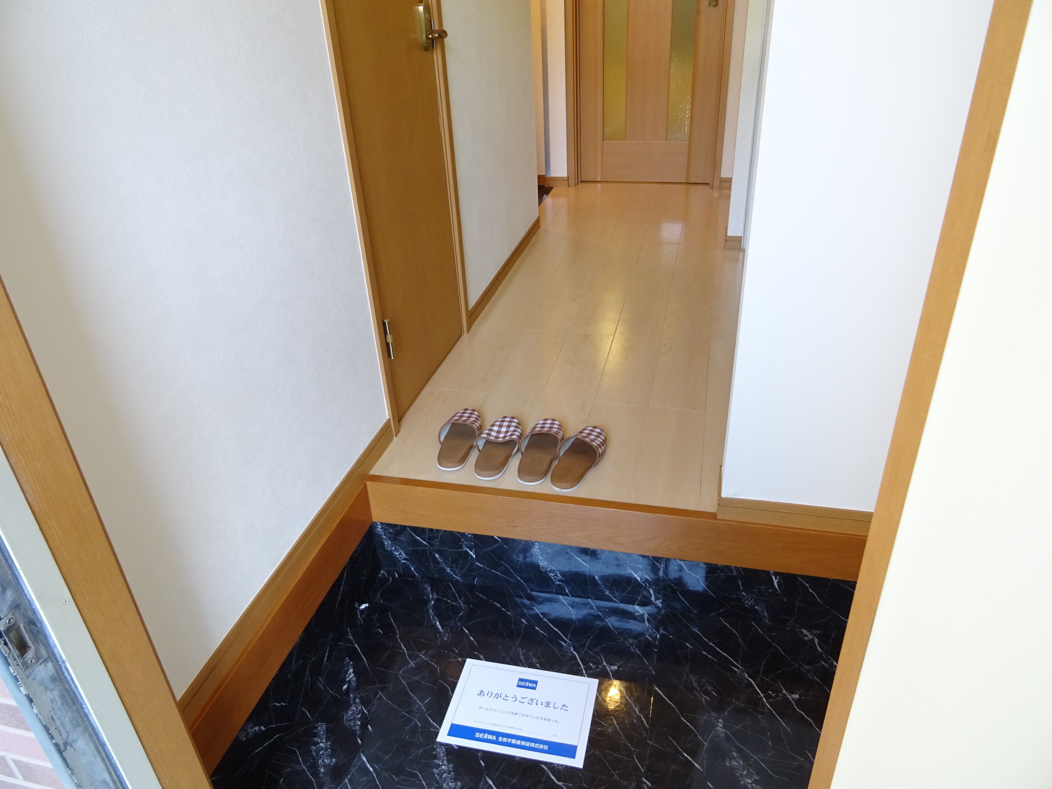 コンフォート　ハナブサ 玄関