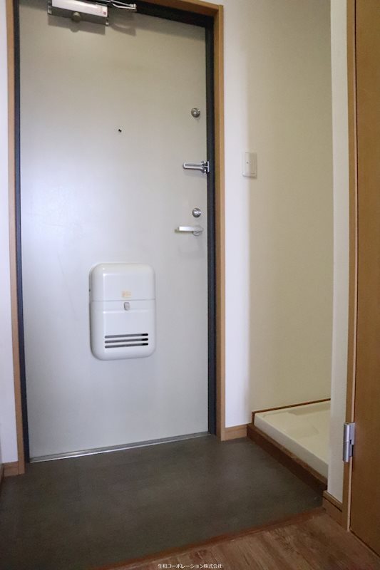 ハクユウ元町 玄関