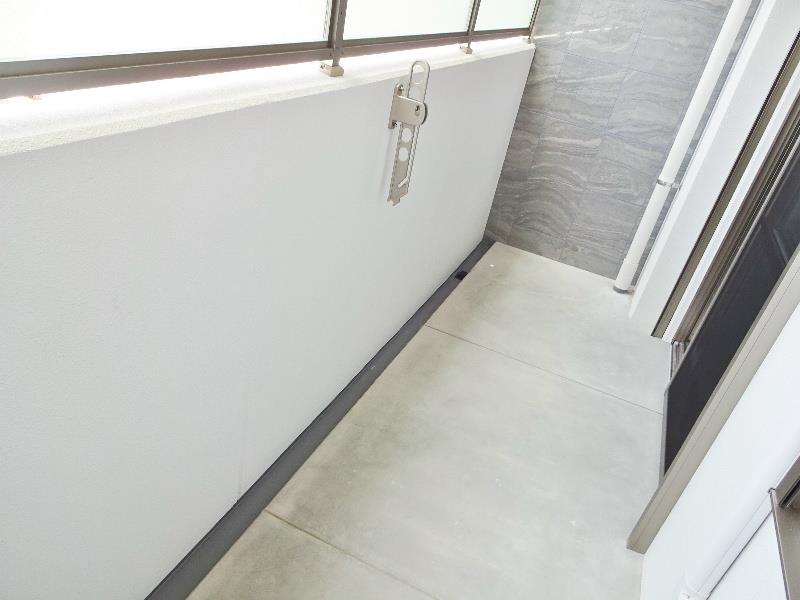 フランディル･オーラ江坂 ベランダ