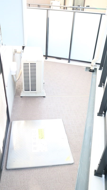 エルミタージュ ドゥ メゾン ベランダ