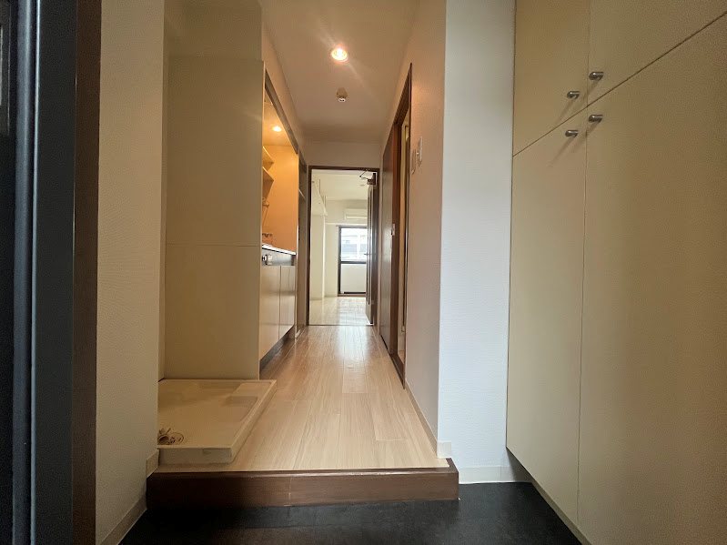 セイワパレス堂島シティ 玄関