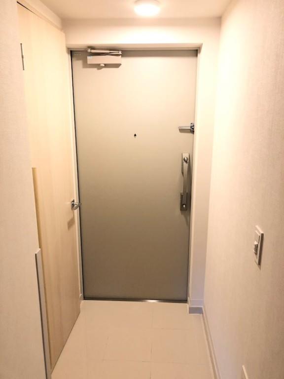 グランレーヴ東尾久 玄関