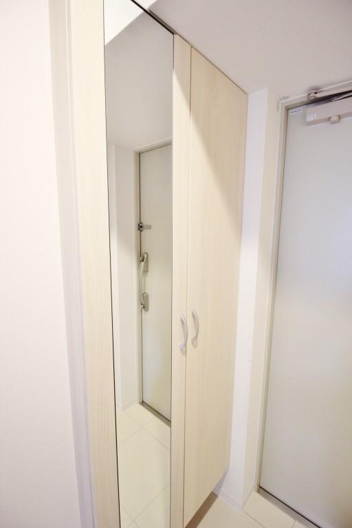 グラシーナ文京 玄関