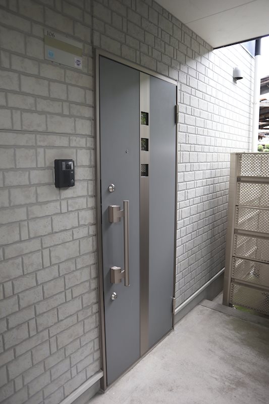 メディオ エス 玄関