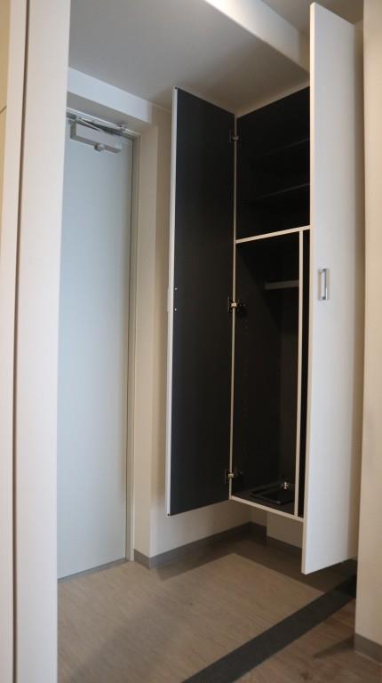 サンセール吹田 玄関