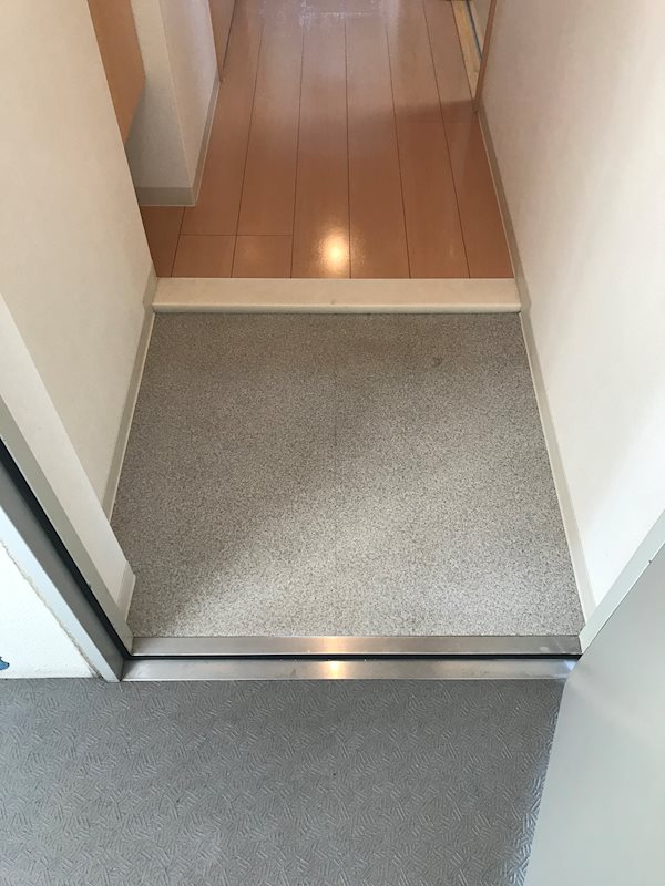 グランディール六甲 玄関