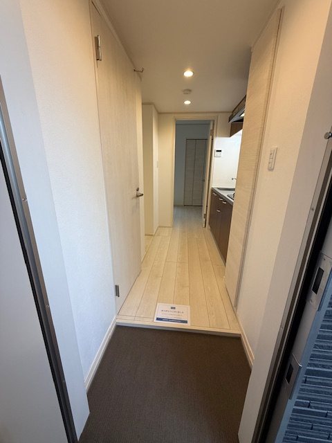 湊町ウッドヴィレッジ 玄関