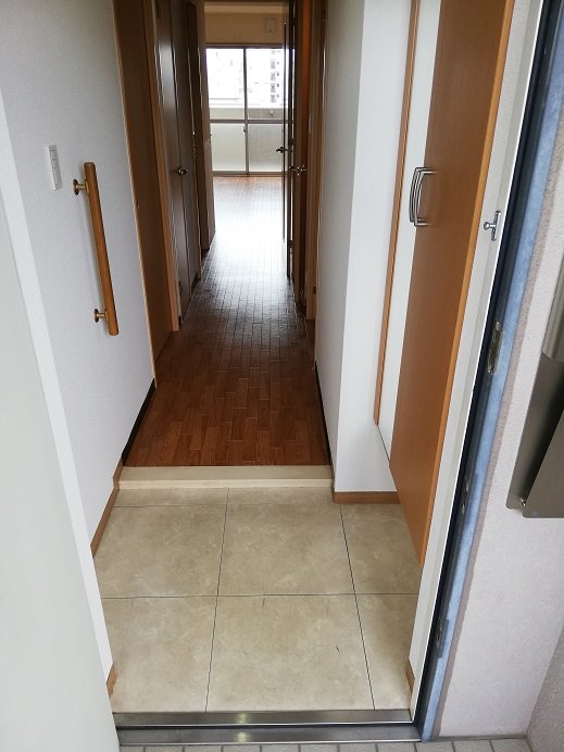 アーバン西取石 玄関